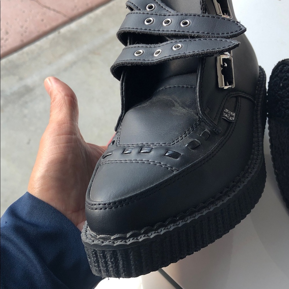 T.U.K Black Creeper Shoes with 3 buckle newer conditions unisex men’s 6/8womens - Picture 9 of 13